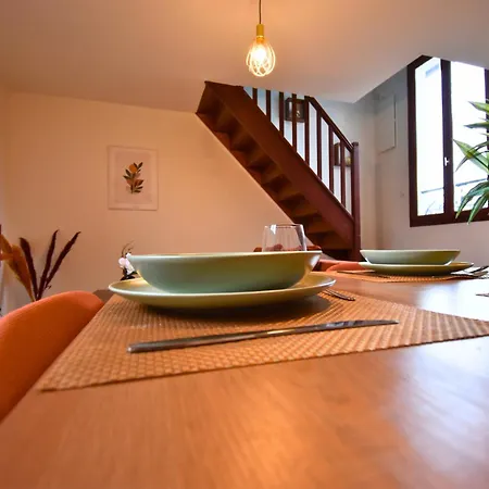 Tour Pleyel - Duplex Lumineux Апартаменты *